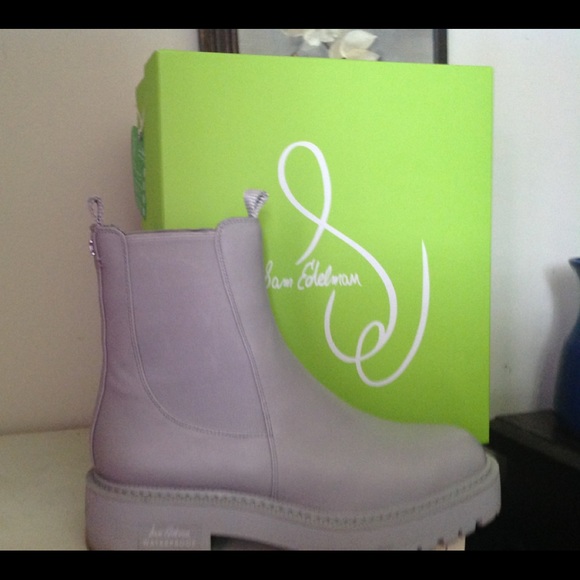 Sam Edelman Chelsea Boots - Picture 4 of 7